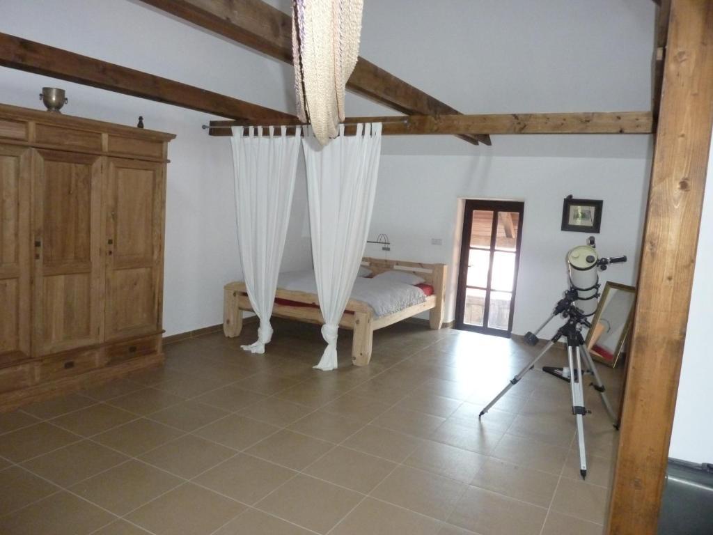 Holubnik Statecnych Zen Kralovych Hotel Luze Bilik gambar
