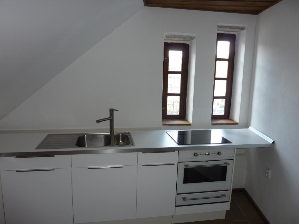 Holubnik Statecnych Zen Kralovych Hotel Luze Bilik gambar