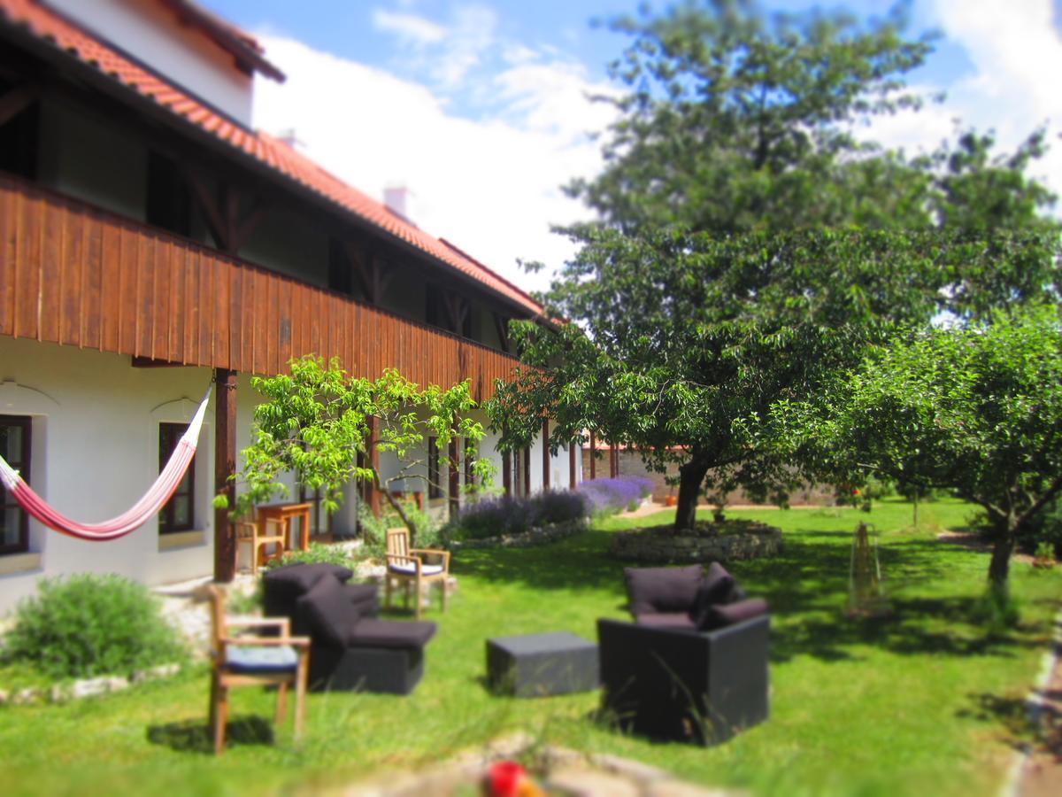 Holubnik Statecnych Zen Kralovych Hotel Luze Luaran gambar