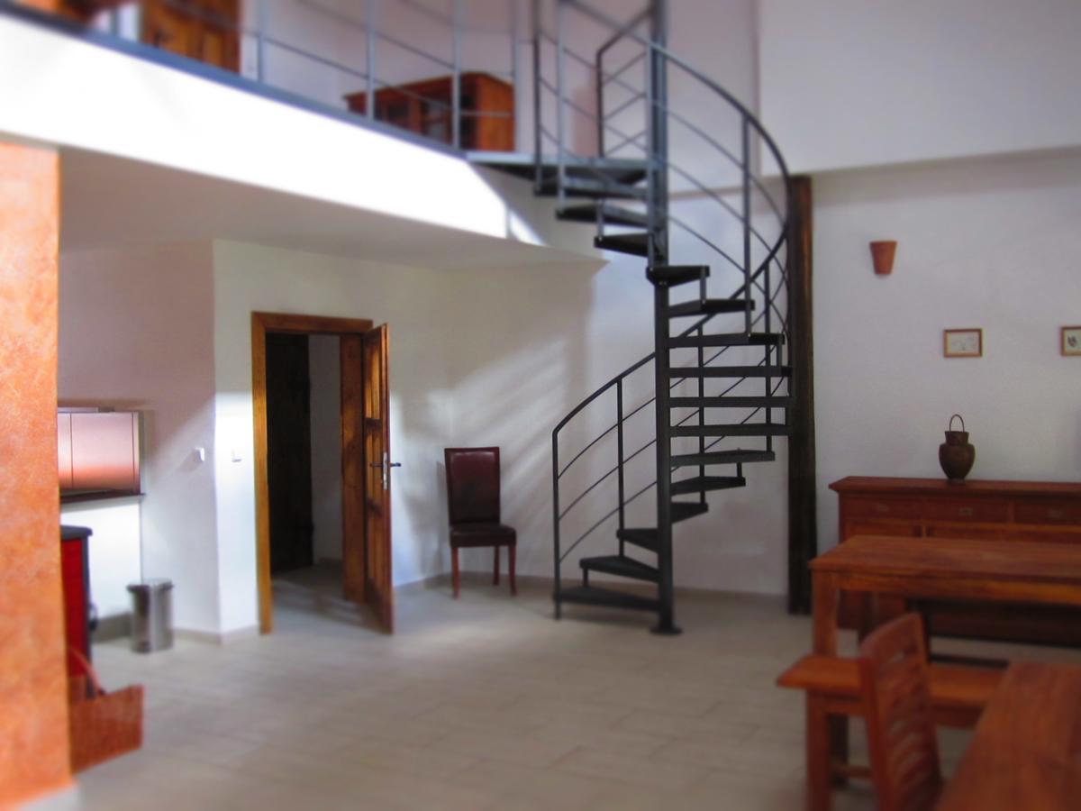 Holubnik Statecnych Zen Kralovych Hotel Luze Luaran gambar