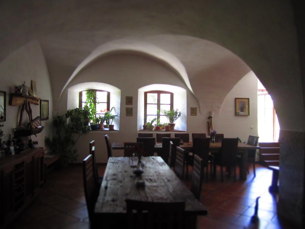 Holubnik Statecnych Zen Kralovych Hotel Luze Luaran gambar