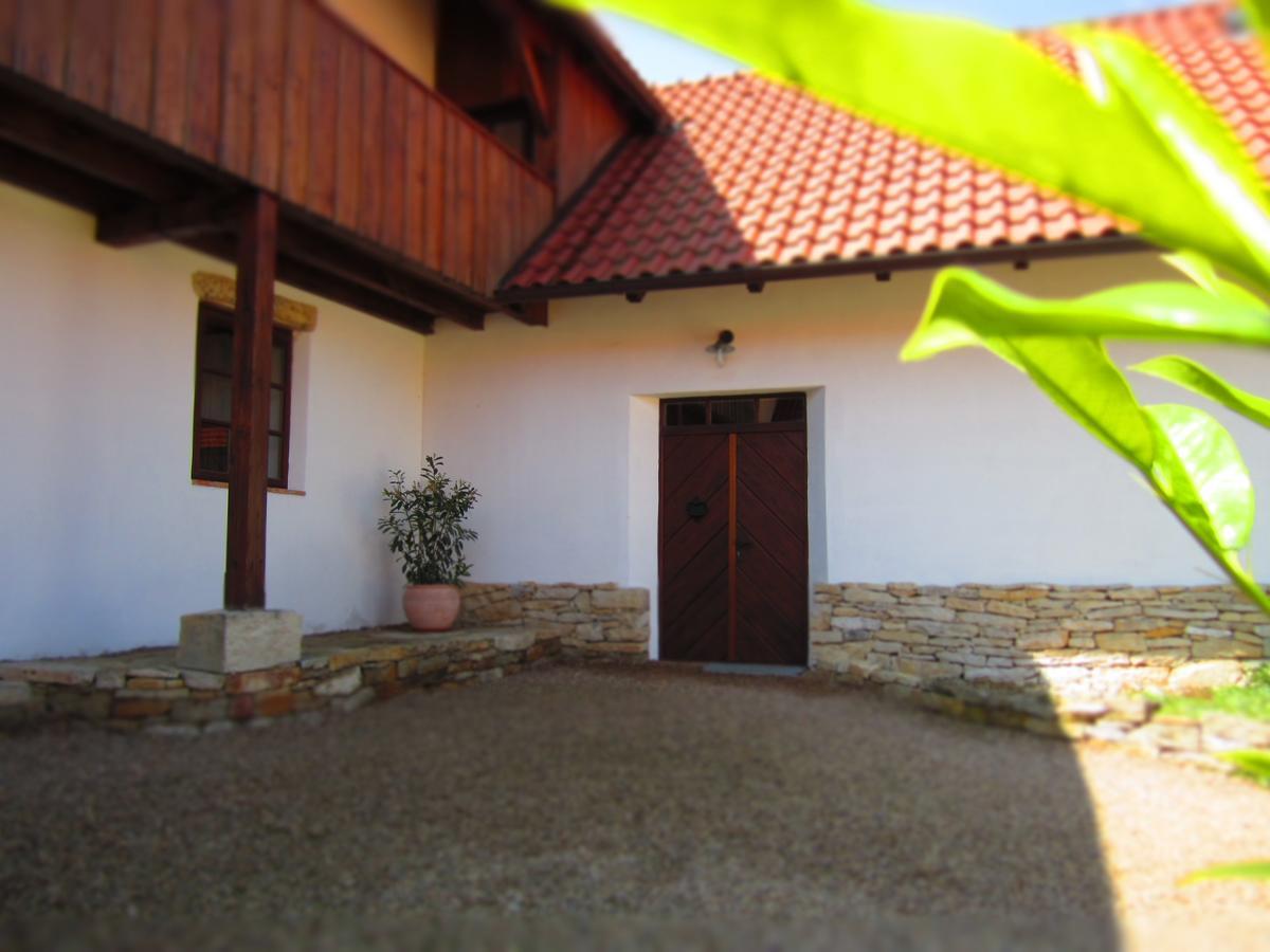 Holubnik Statecnych Zen Kralovych Hotel Luze Luaran gambar